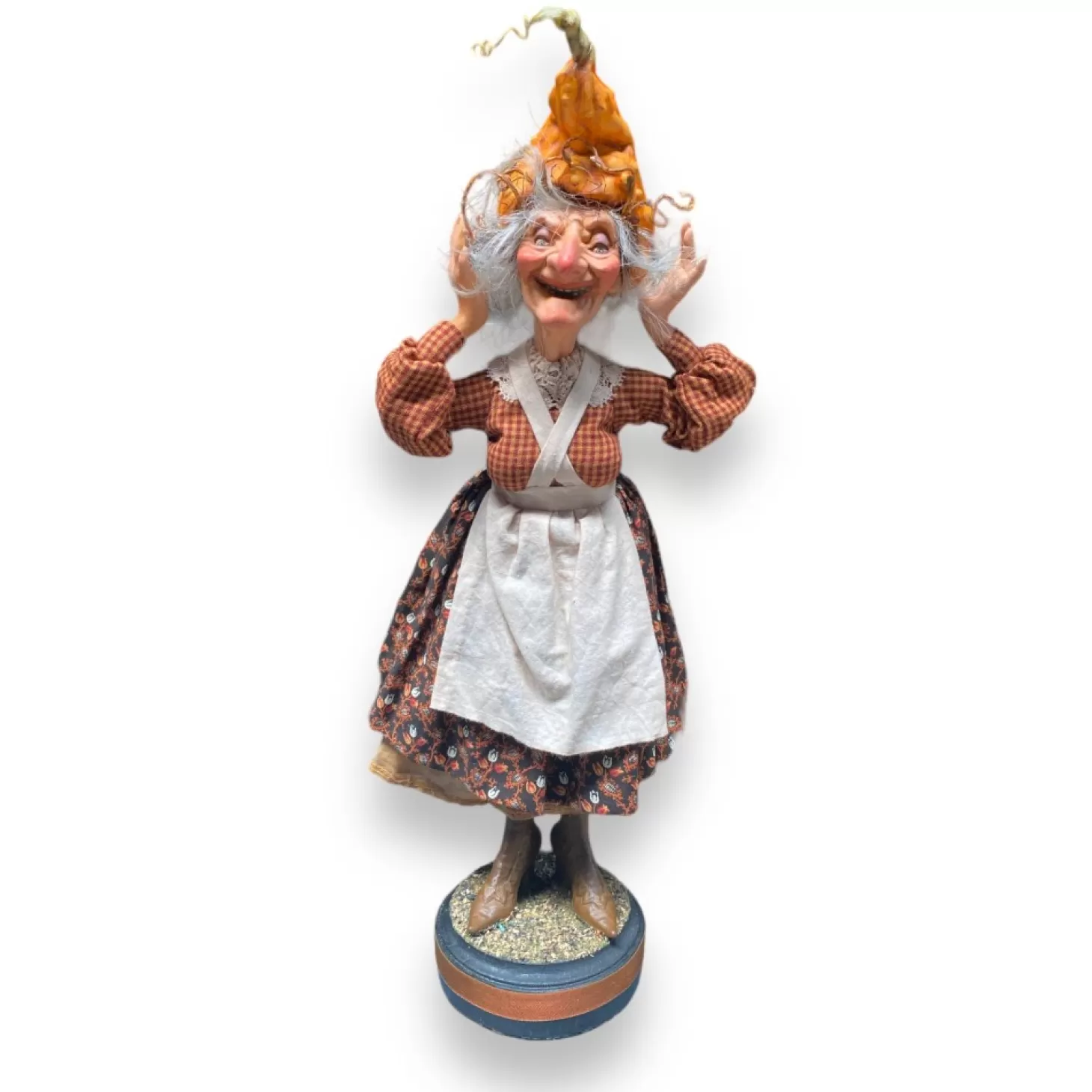 Halloween Decor>Roger's Gardens Witch With Gourd Hat - 19" Tall